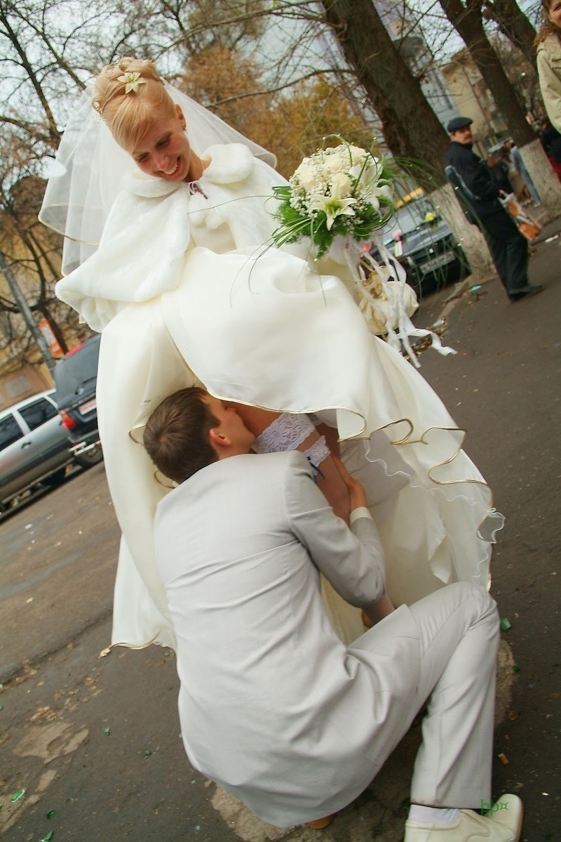 Вылизал невесте в свадебном платье