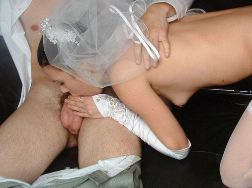 Сногсшибательная турчанка показала жениху свою узкую вагину