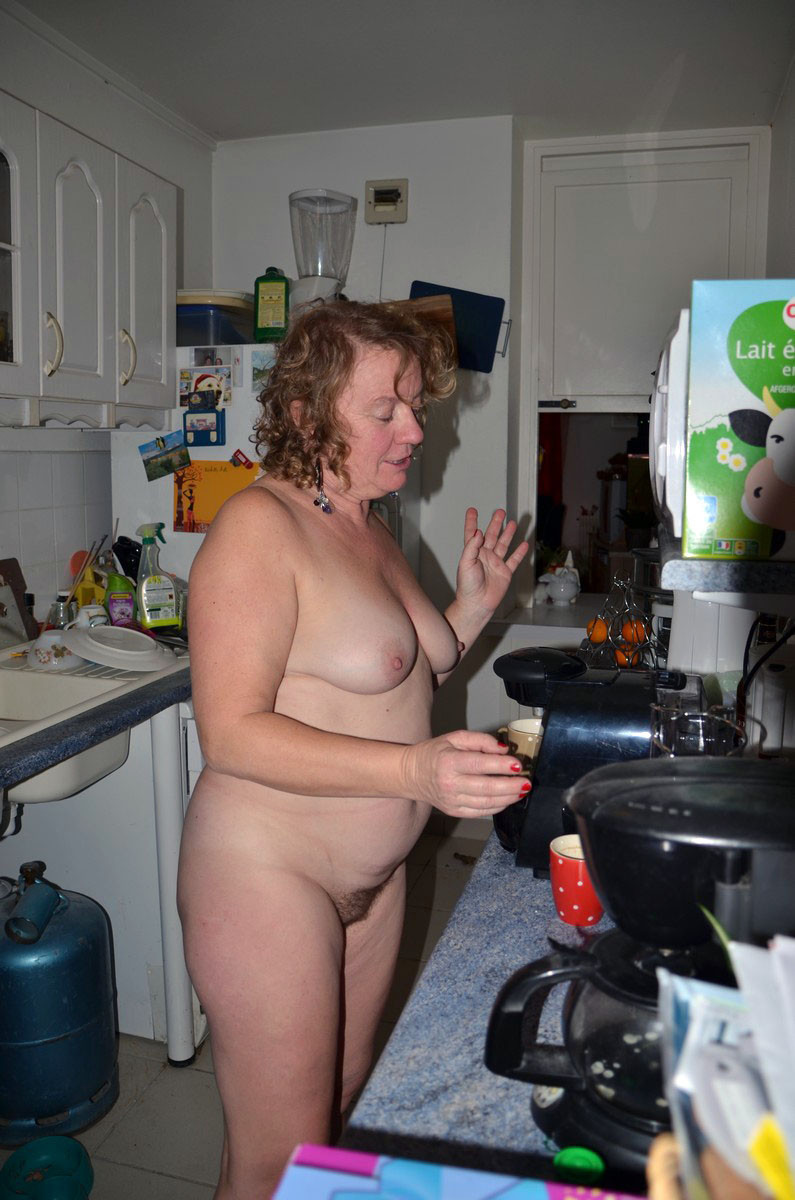 Amateur housewife nude